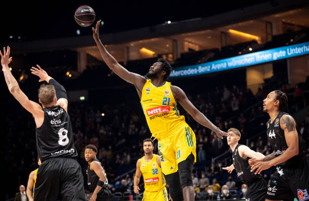 与亨利比较 与亨利比较