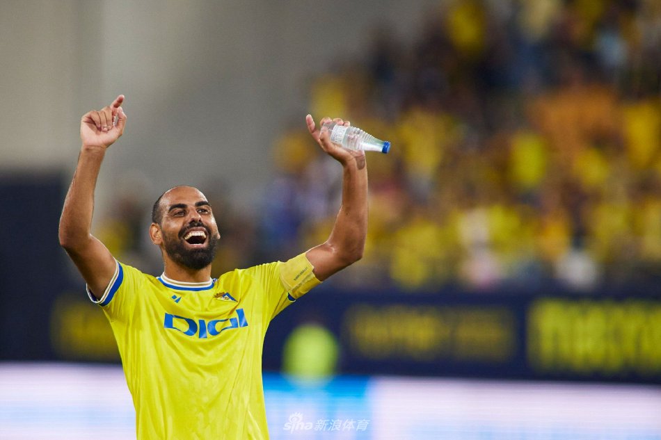 赛季布局的 赛季布局的